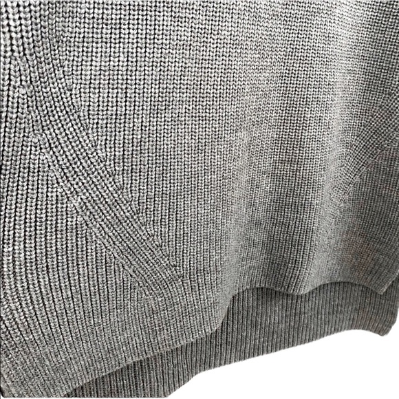 EVERLANE 🐑 The Chunky Wool Knit Sleeveless Turtleneck Pullover - Picture 9 of 11